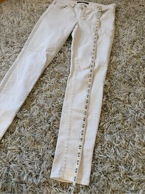 J Brand White Women's Jeans - Clean High-Rise Style